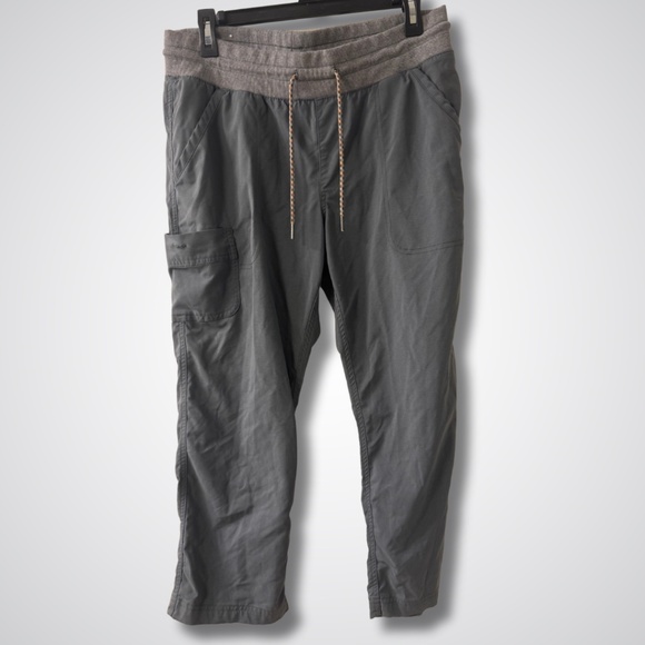 🏔️ Large Columbia Women's Capri Pants | Olive Green | EUC | Adventure Ready! - Picture 1 of 6